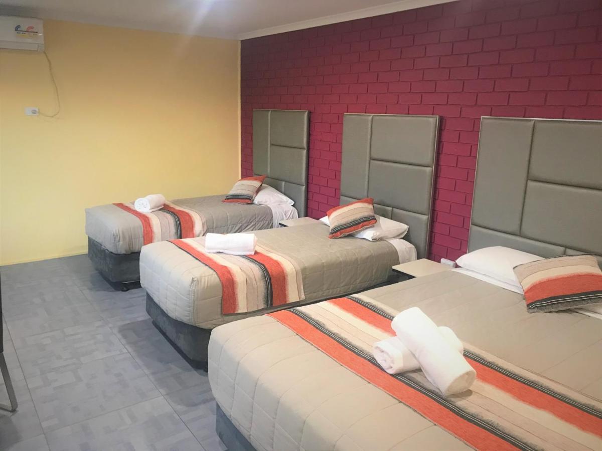 Toukley Motor Inn Экстерьер фото